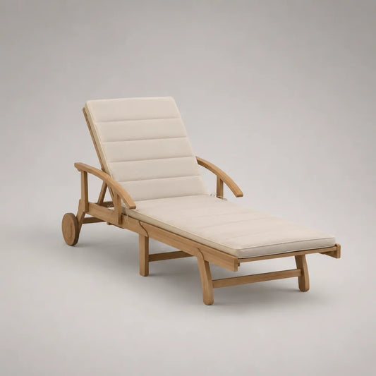 Lettino prendisole da giardino reclinabile in legno massello con cuscino bianco 200 x 70 x 35 cm